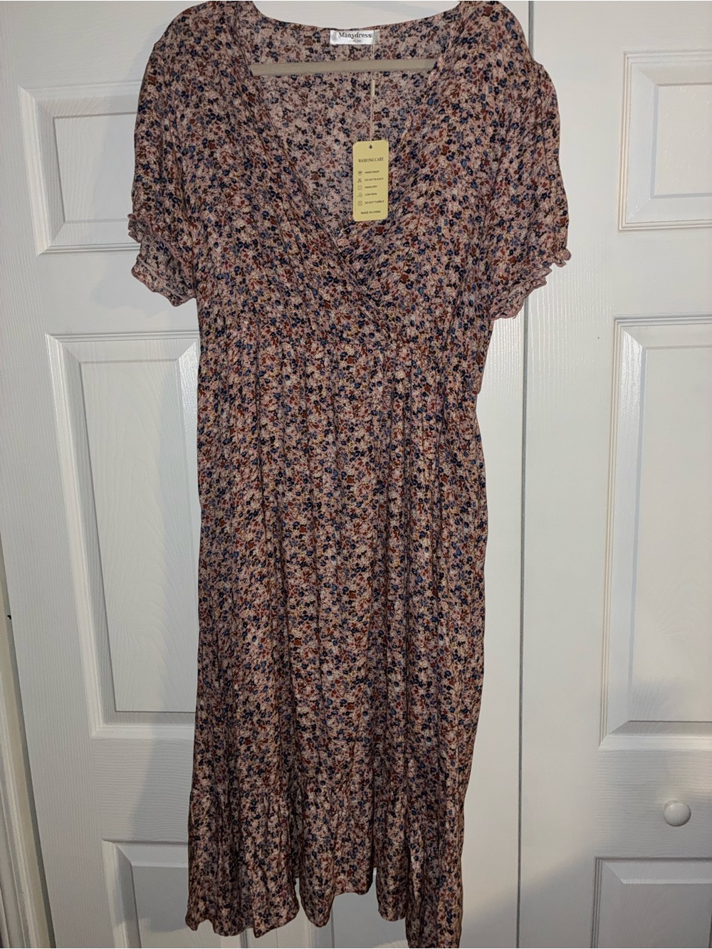 Manydress Floral Wrap-Style Midi Dress in Rose-Mauve